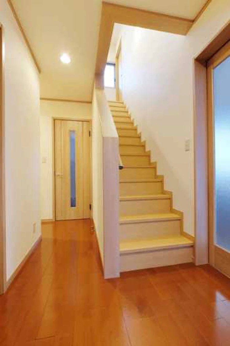 5.傷が付きにくい耐久性のある素材を