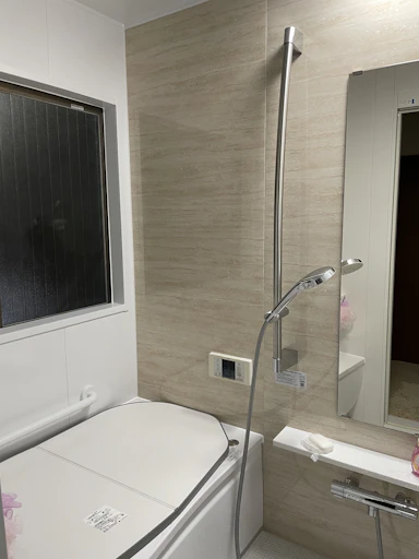 【90万円】浴槽の高さと手すりの改修