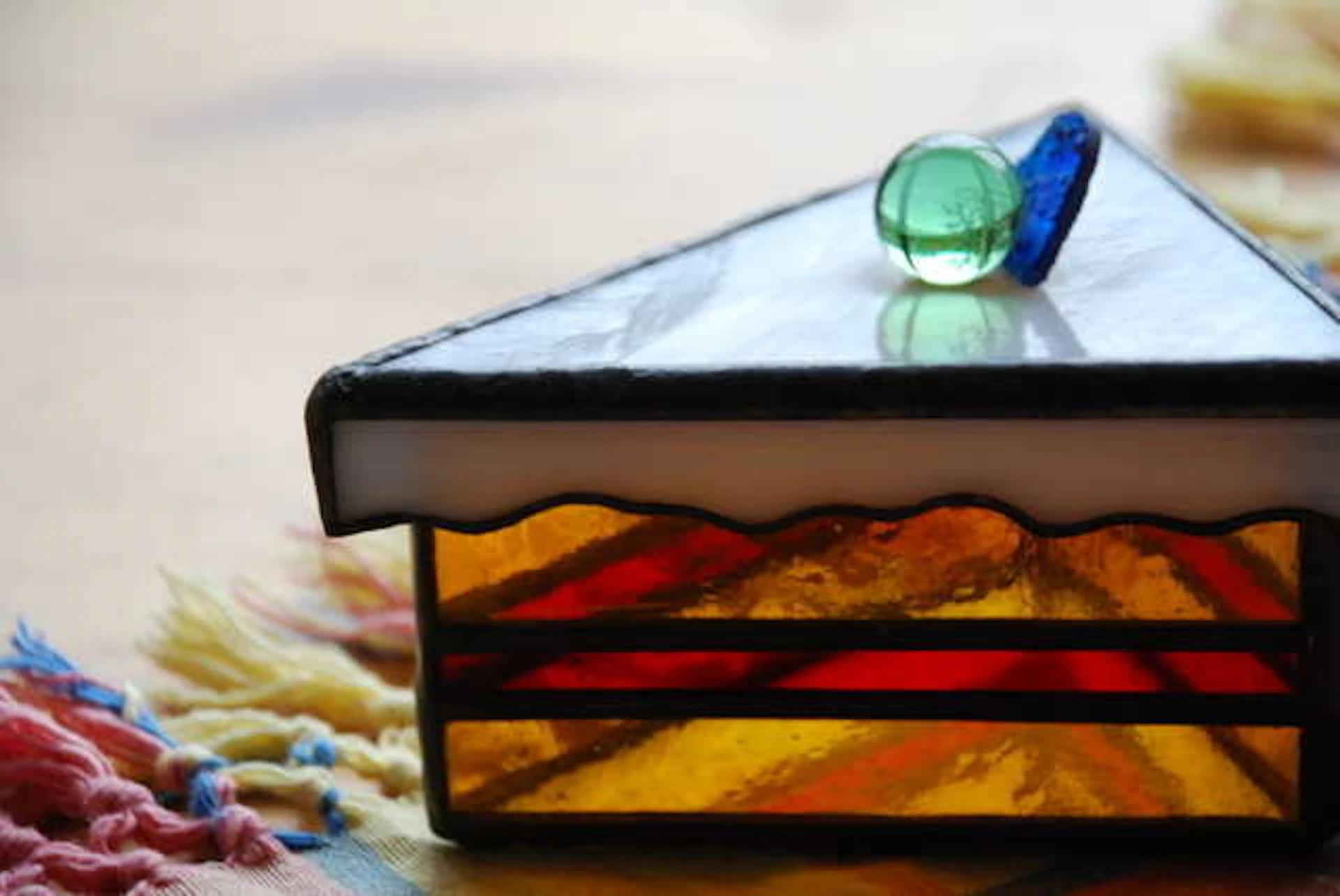 ステンドグラス雑貨を飾ろう