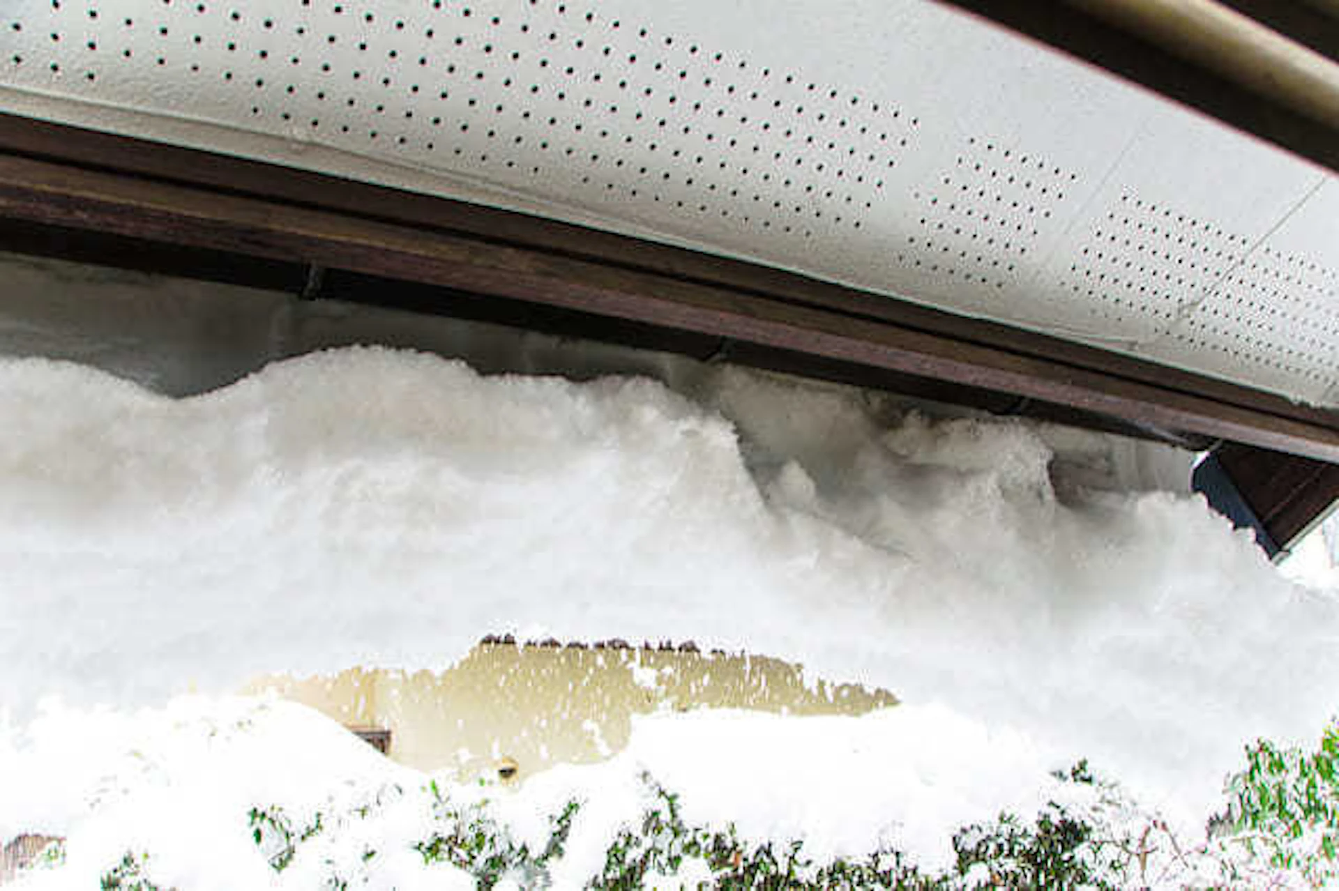 雨樋や付帯物の破損を防ぐ