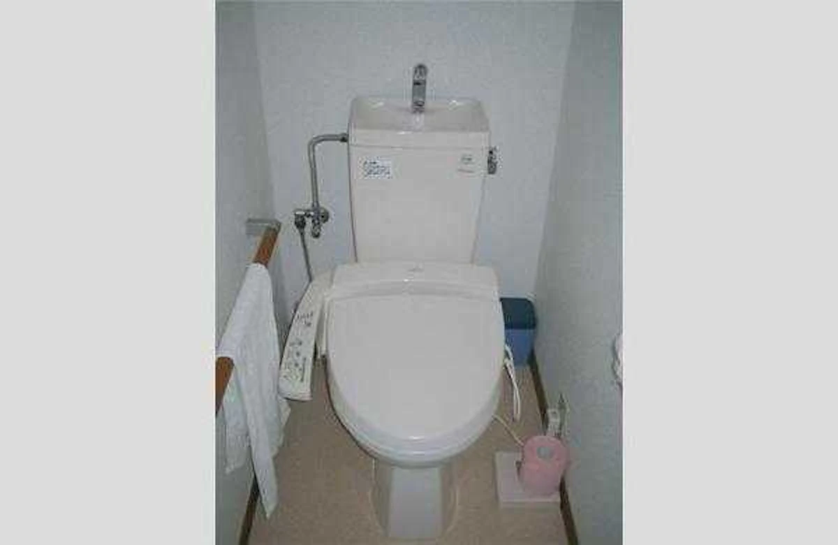 【事例③】 和式から最新モデルのトイレへリフォーム！