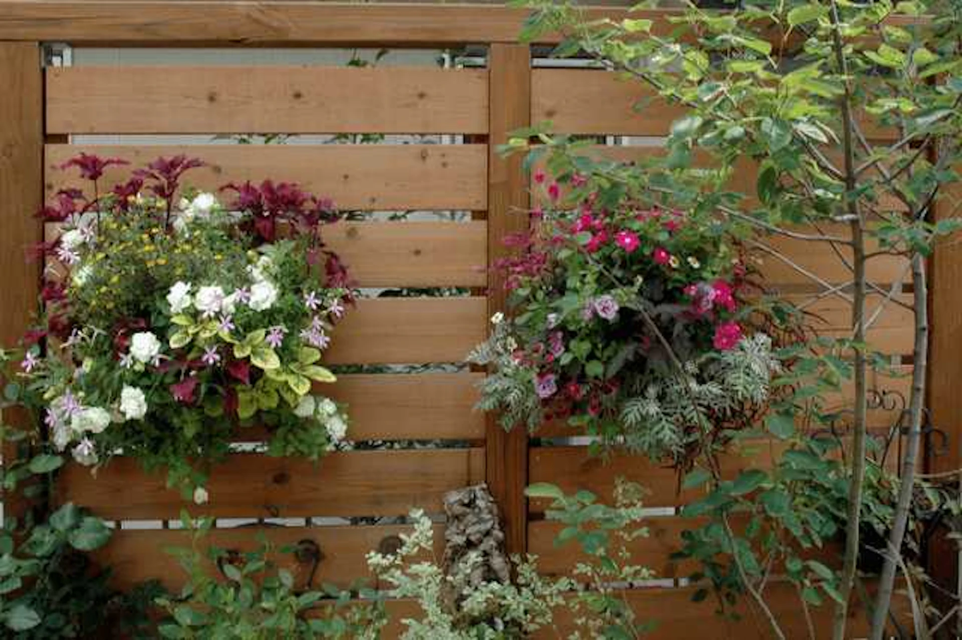 ウッドフェンスのおしゃれな施工例