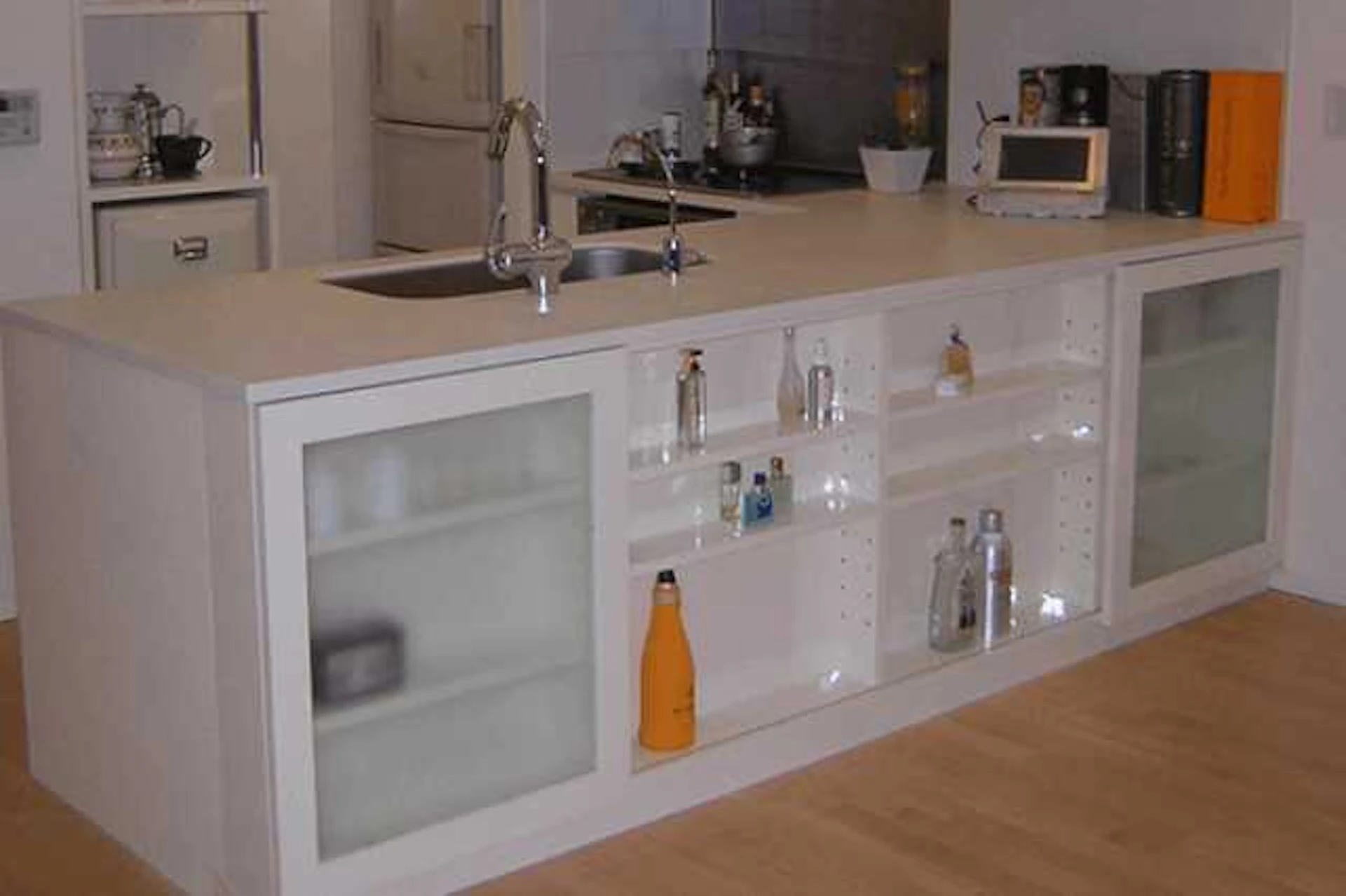 5.ダイニング側にも棚を