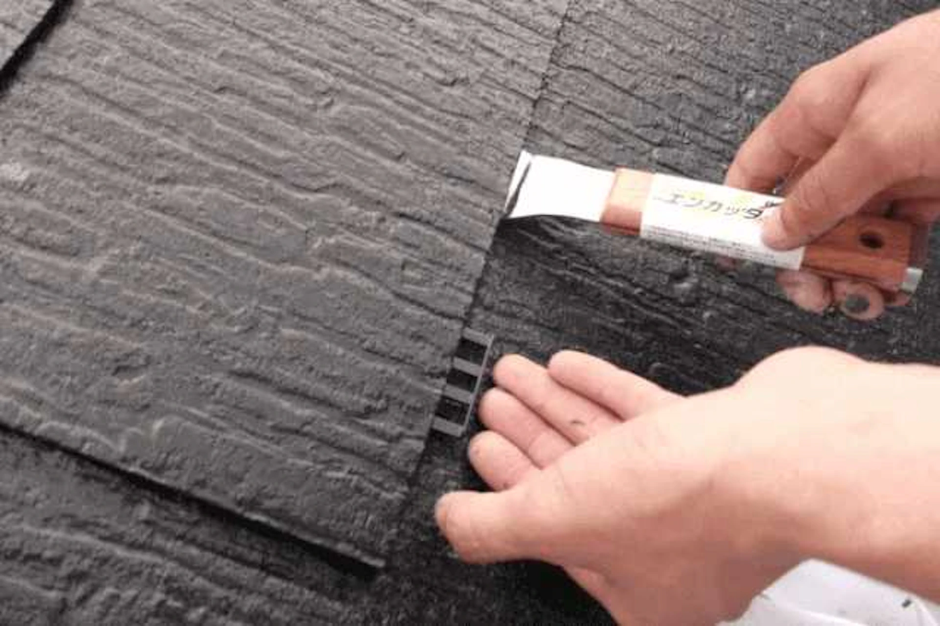 塗装の際に必要な「縁切り/タスペーサー」とは