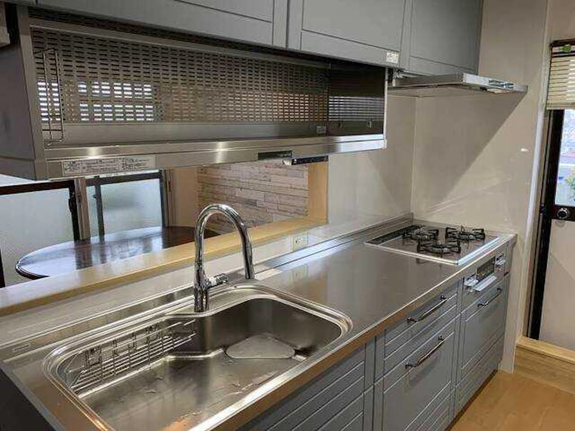 事例7：ステディアを採用して対面キッチンに