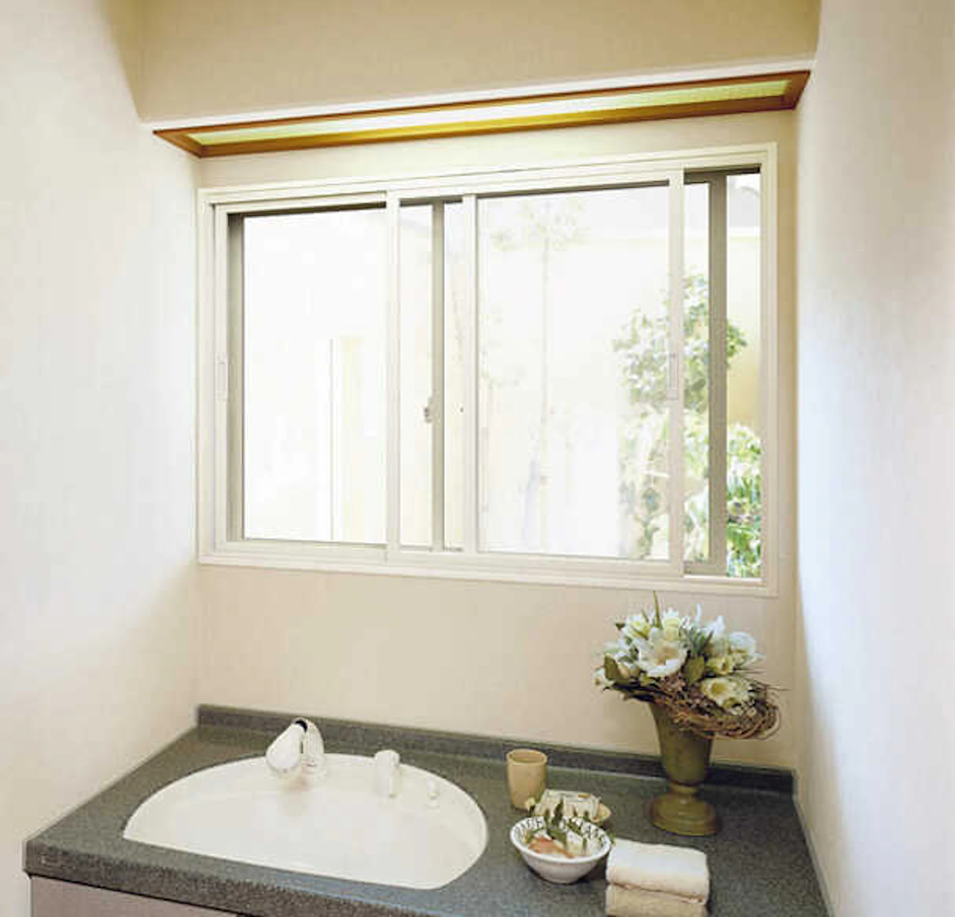 かんたん マドリモ (YKK AP)