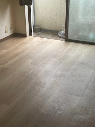 【〜10万円】破損が著しいフローリングを張り替え