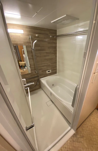 【50〜100万円】家族みんなが使いやすいバスルームへ