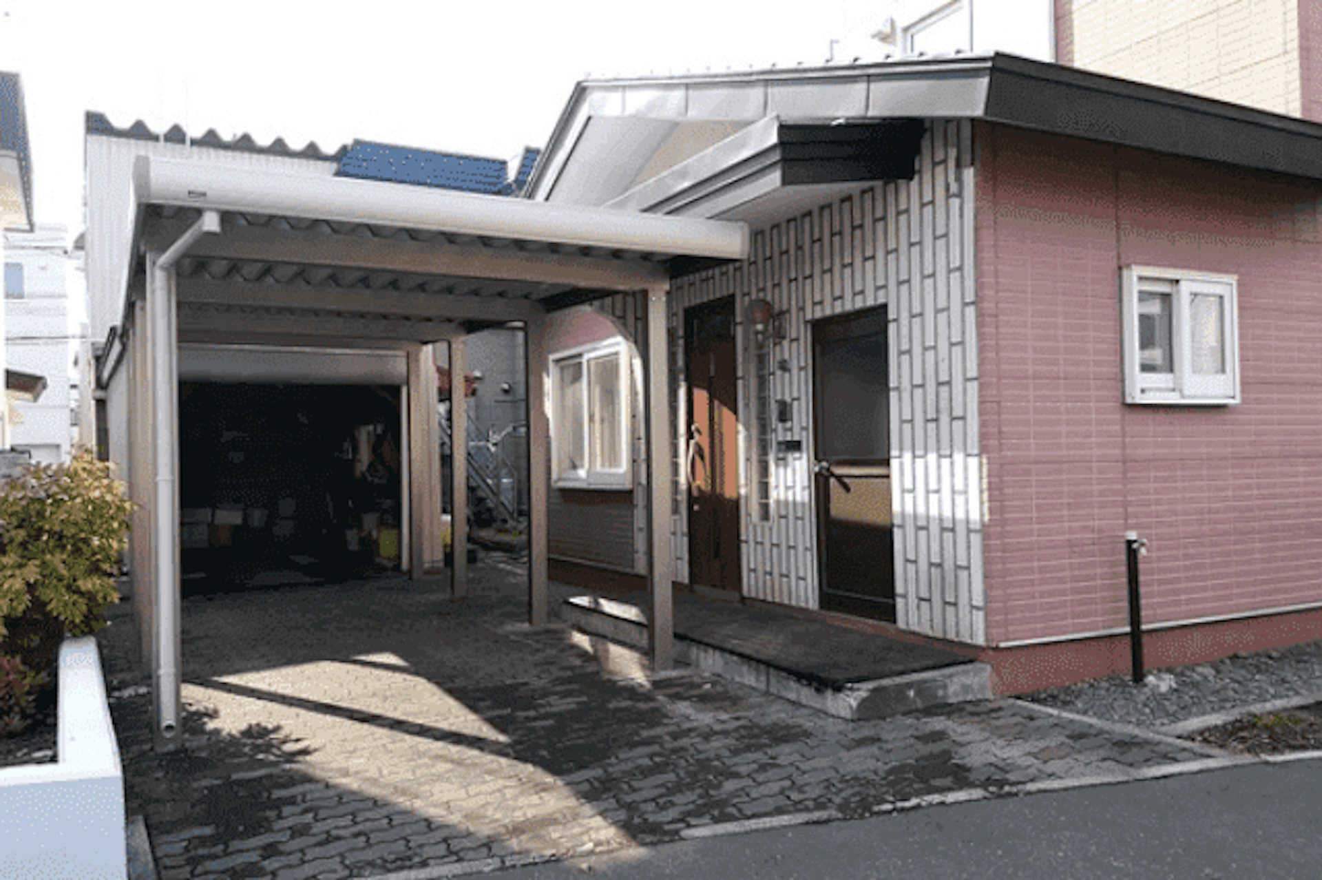 事例2 動線と採光に考慮した降雪地向けカーポート