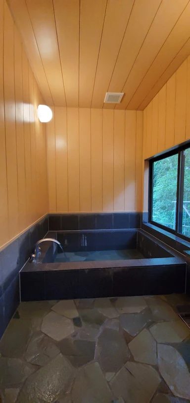 【300~400万円】露天風のお風呂