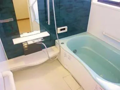 明るくスタイリッシュな空間