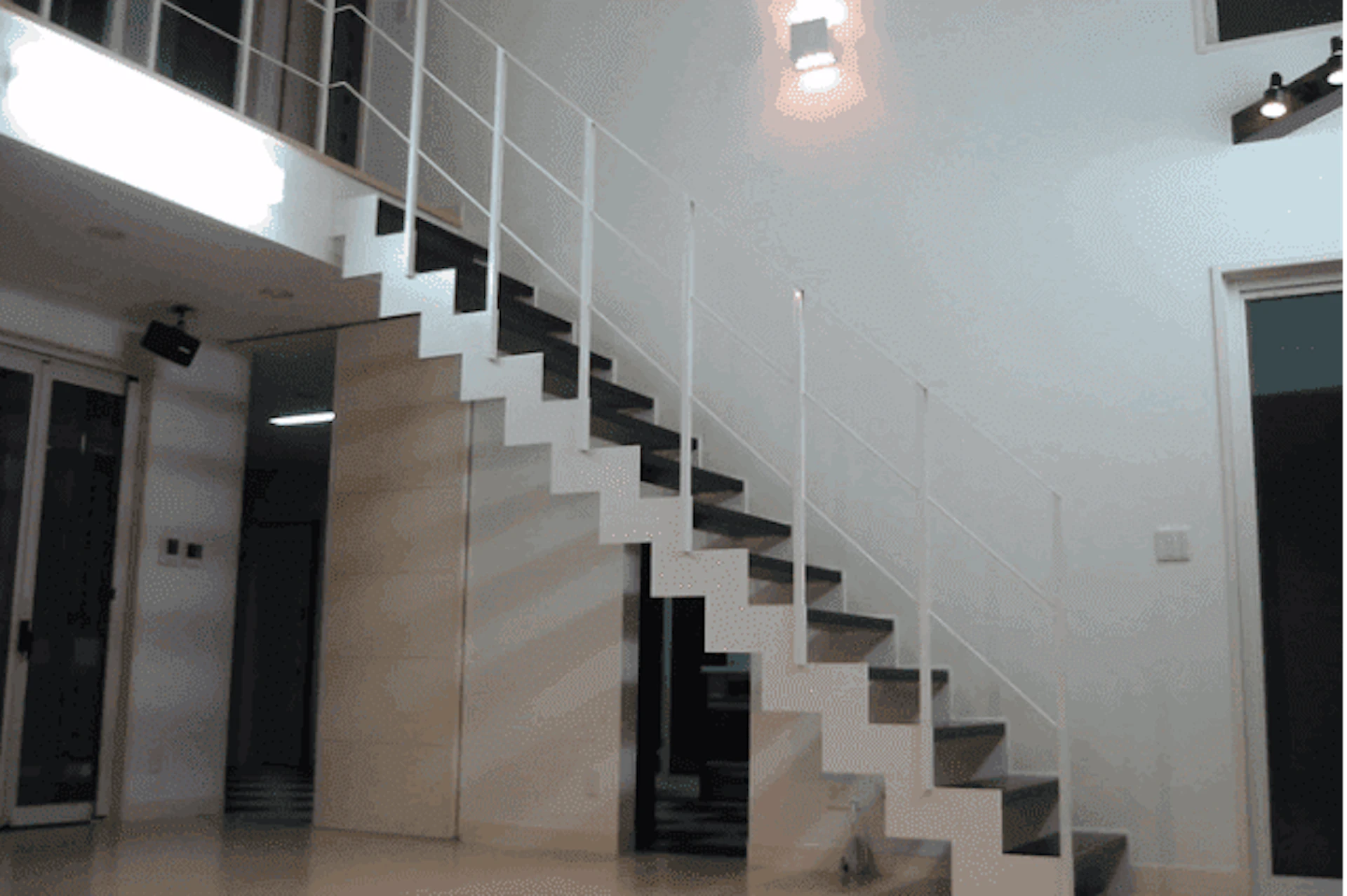 事例5 階段の場所変更リフォーム