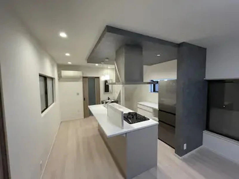 夫婦二人で満喫できる開放感のあるリビングを実現