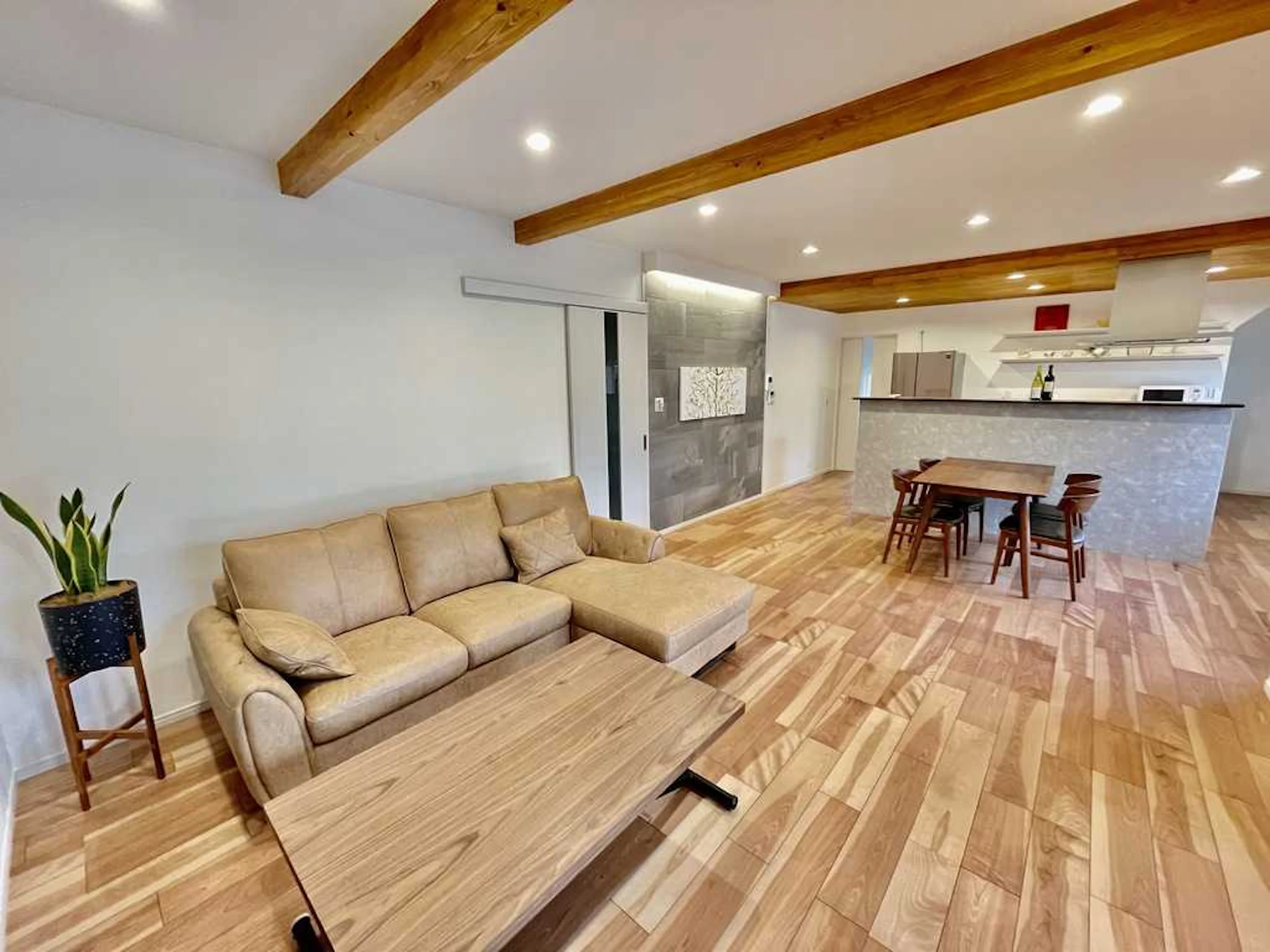 【事例①】 生活スタイルに合わせてお家も一新