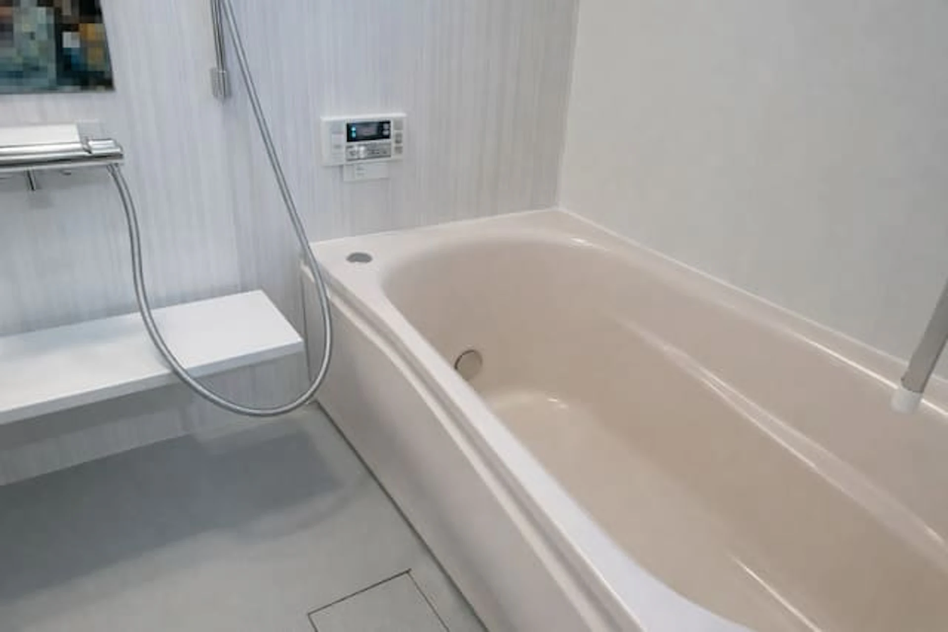 狭小ユニットバスのリフォーム事例