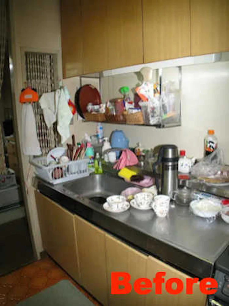 【事例1】 収納豊かなシステムキッチンにリフォーム