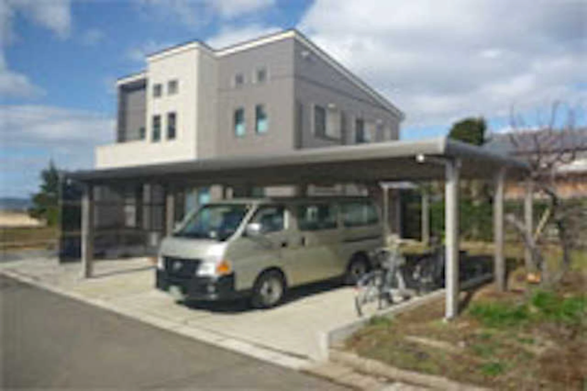 事例1 新潟の冬でも安心な耐雪カーポート