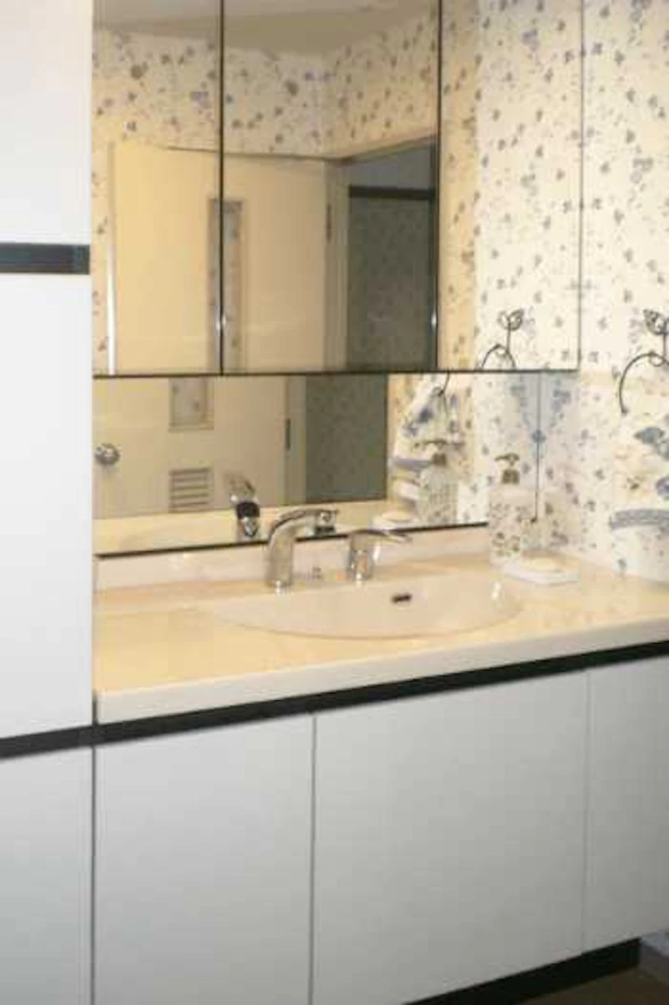 洗面所・脱衣所にピッタリの壁紙の選び方!張り替え費用・おしゃれなコーディネート実例