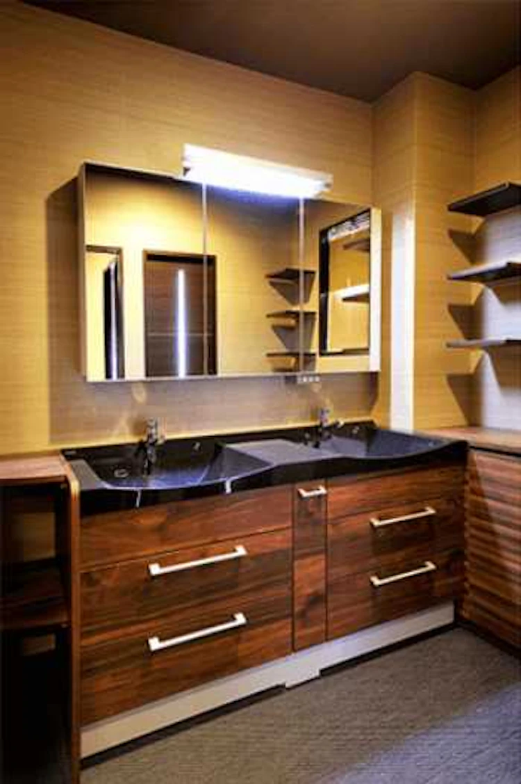 洗面所・脱衣所にピッタリの壁紙の選び方!張り替え費用・おしゃれなコーディネート実例