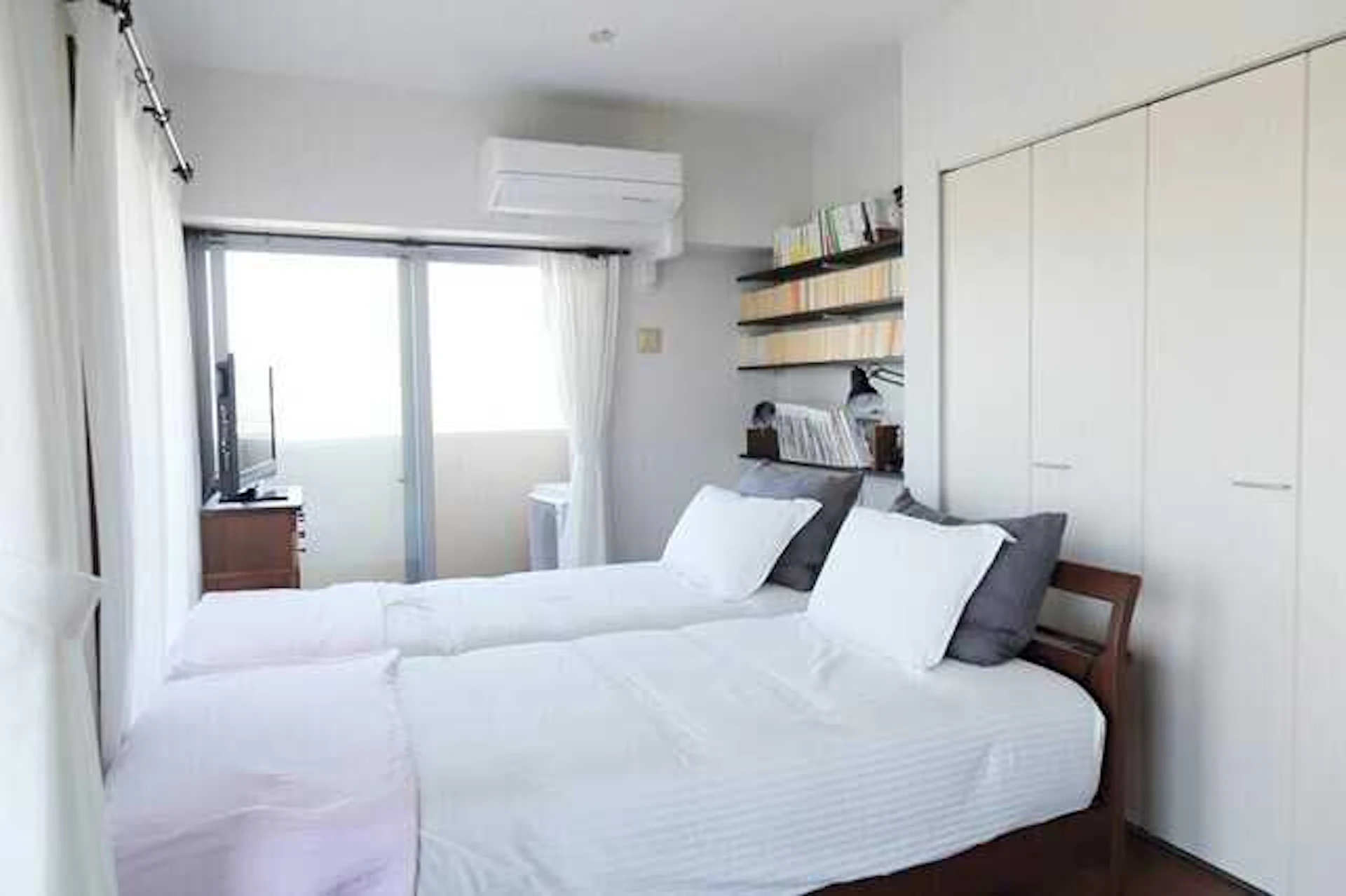 寝室を移動させる