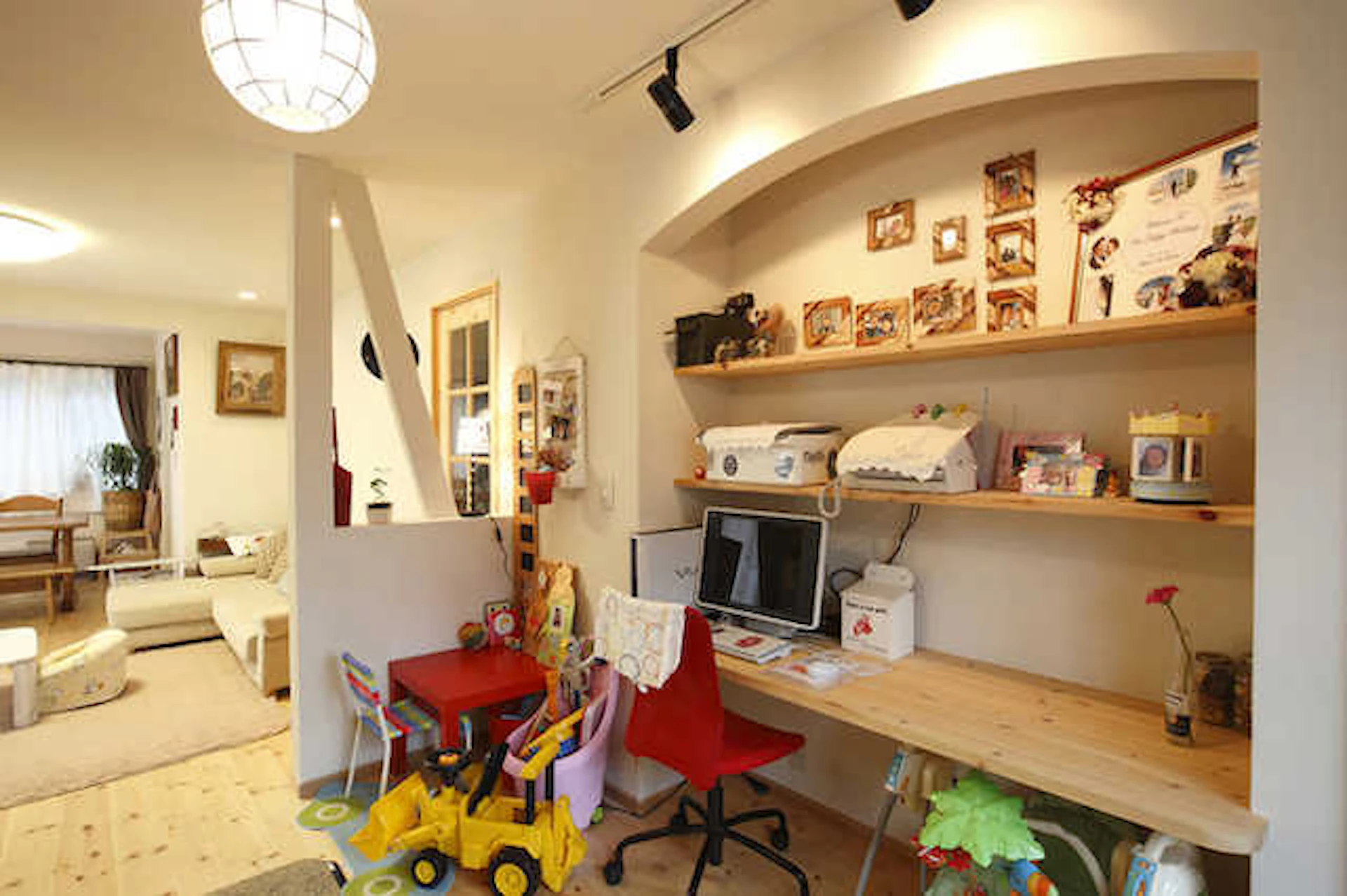 ②片付けが楽しくなるような収納を