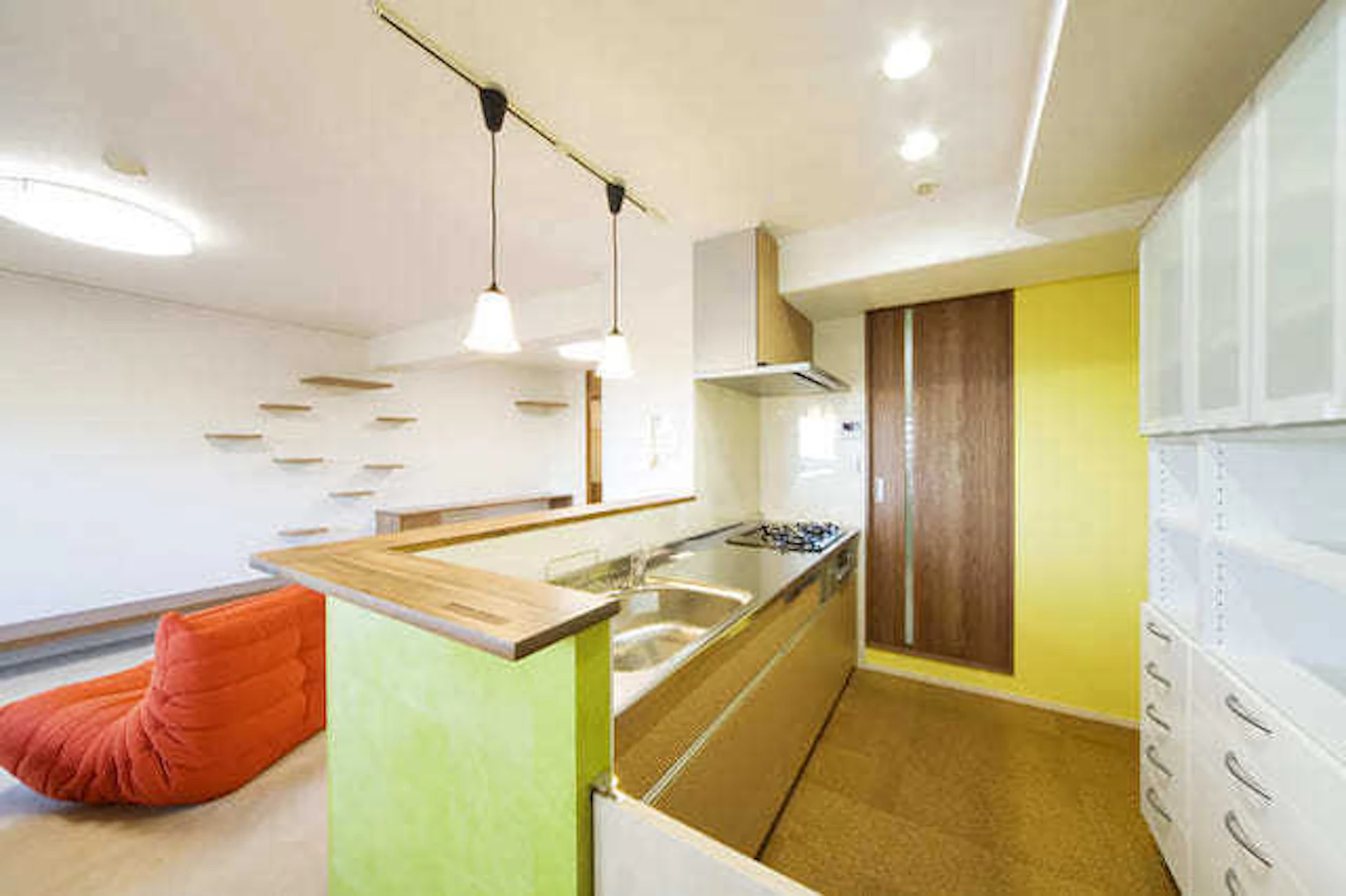 キッチンスペースの模様替えが可能