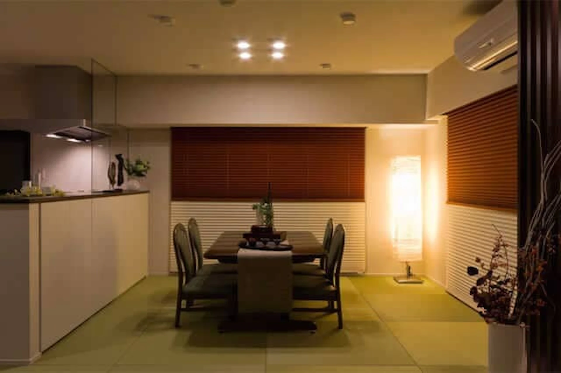 ペンダント型の照明を設置する