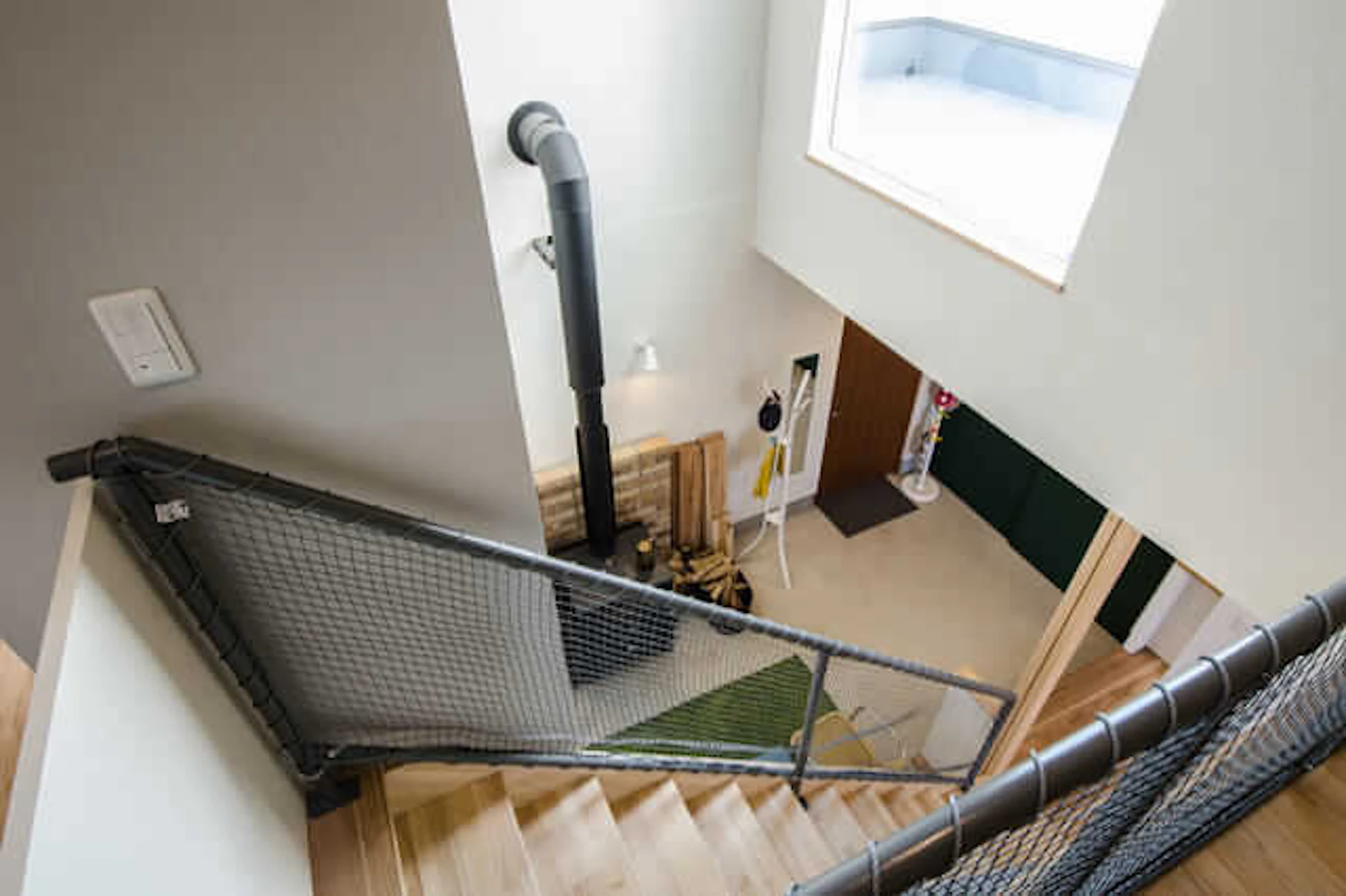 スケルトン階段のリフォーム価格・おすすめメーカー！メリット/デメリット/注意点と実例5選もご紹介