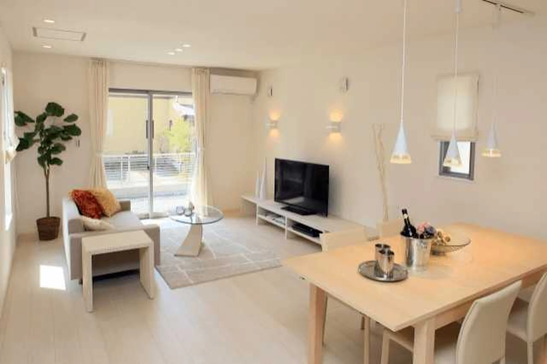 サムネイル:築20年の一戸建て・マンションのリフォーム費用はいくら?どんな工事がおすすめ?