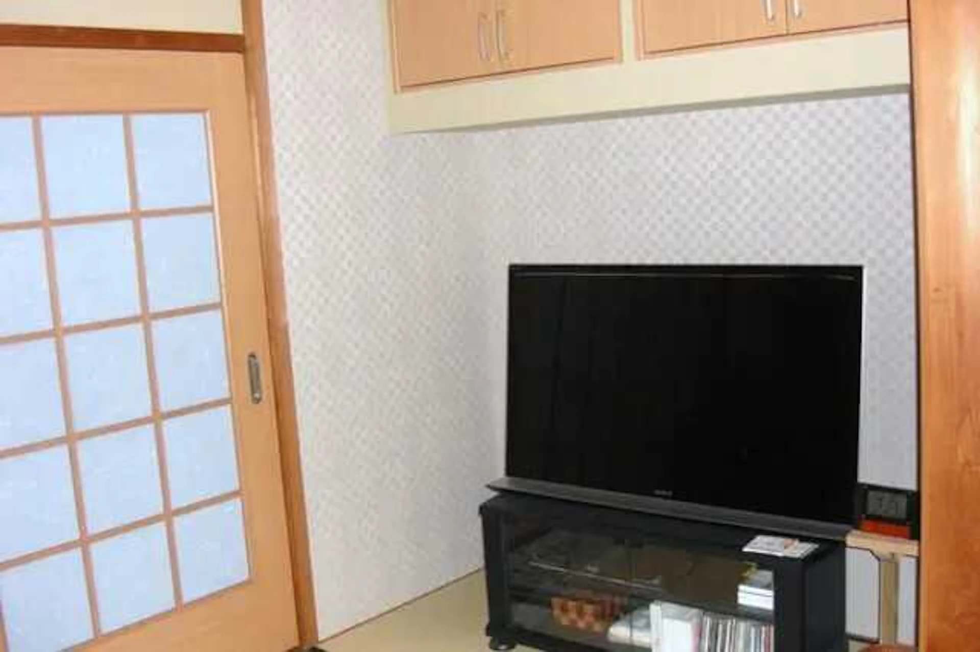 事例2 押入れをテレビスペースにリフォーム