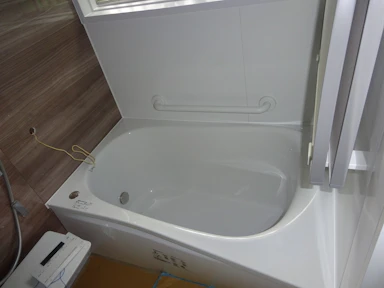 【100~150万円】シンプルなユニットバスに