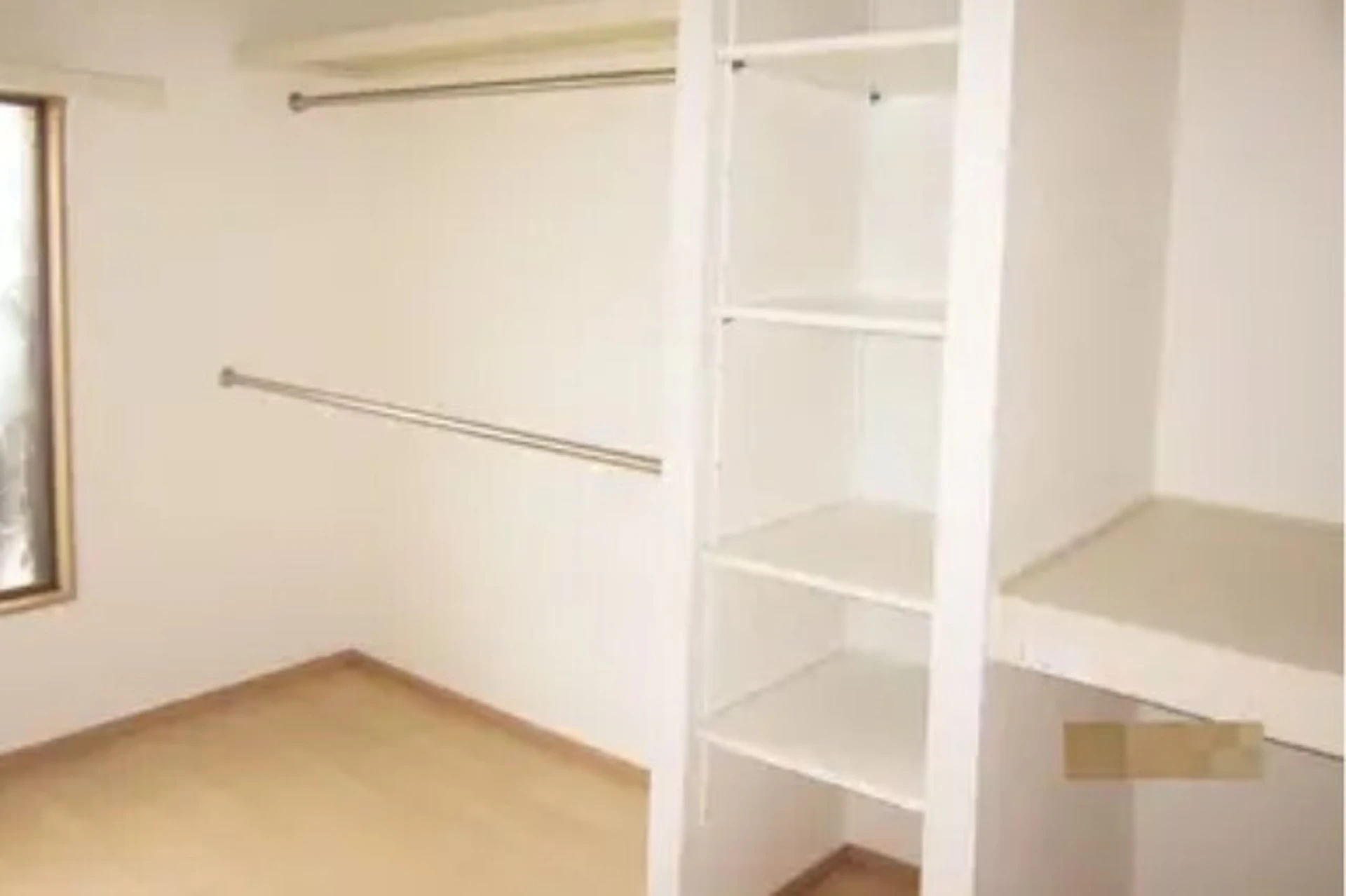 大容量のウォークインクローゼット
