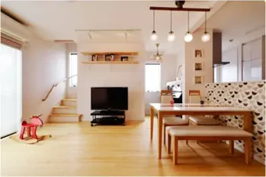 【2,100万円】遊び心のあるシンプルモダンの住まいに