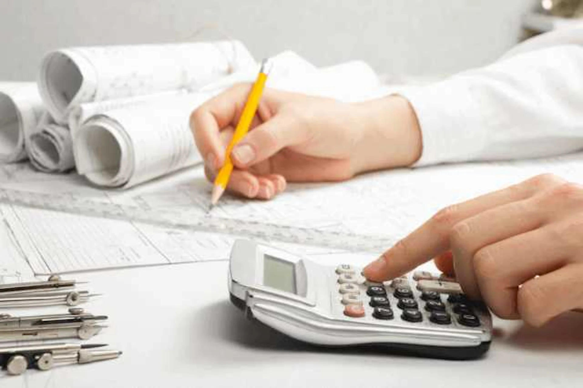 ④「デザイン料」って高い?いくらかかるの?