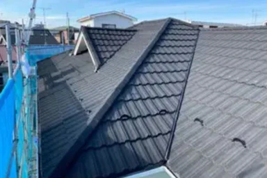 リクシルTルーフをカバー工法にて