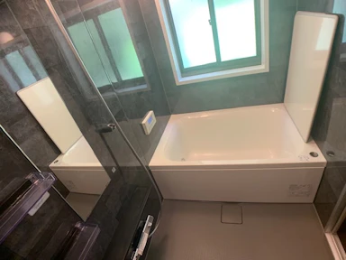 【50~100万円】暖かなお風呂場になりました