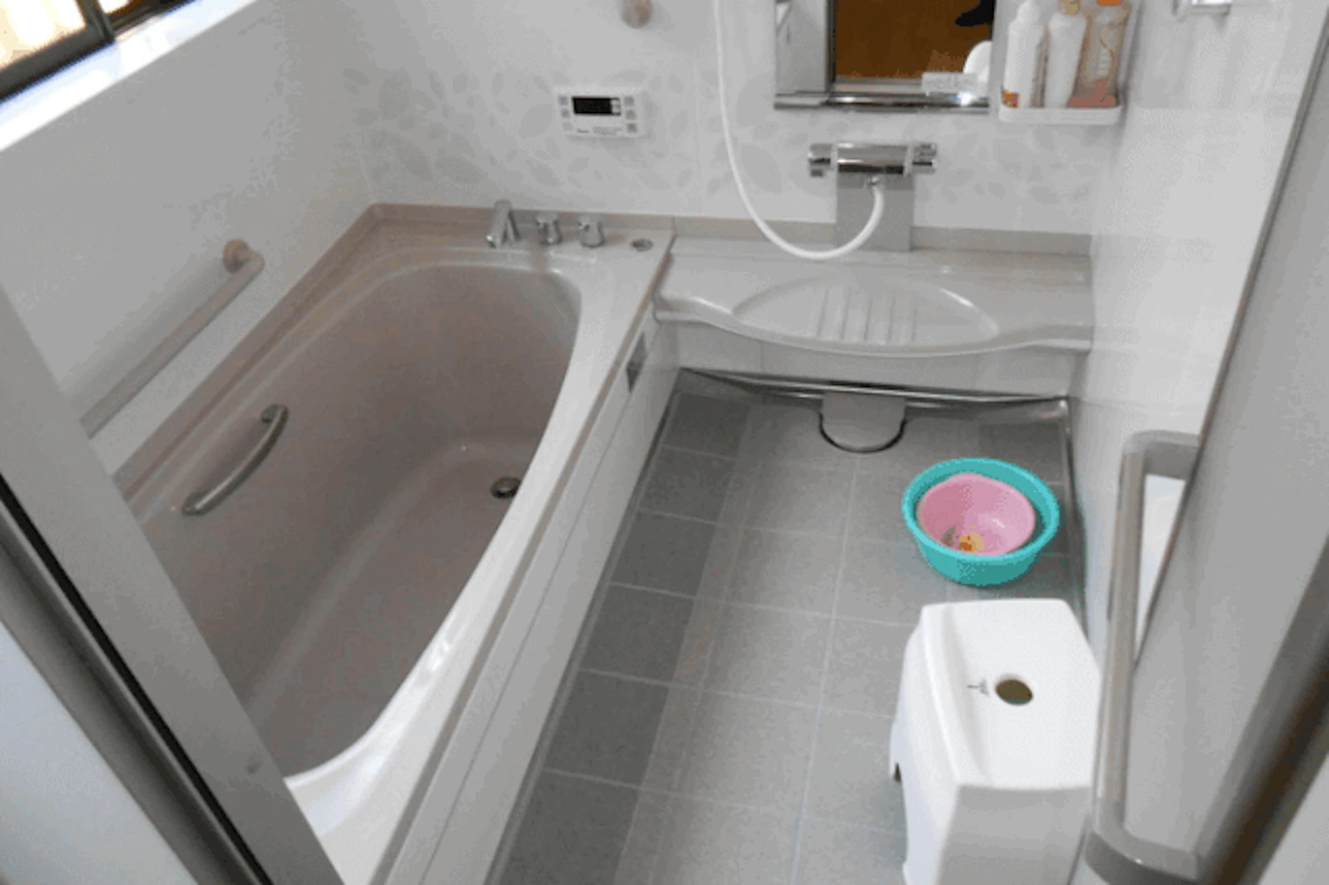 事例6 増築工事で、浴室を0.75坪から1坪へ