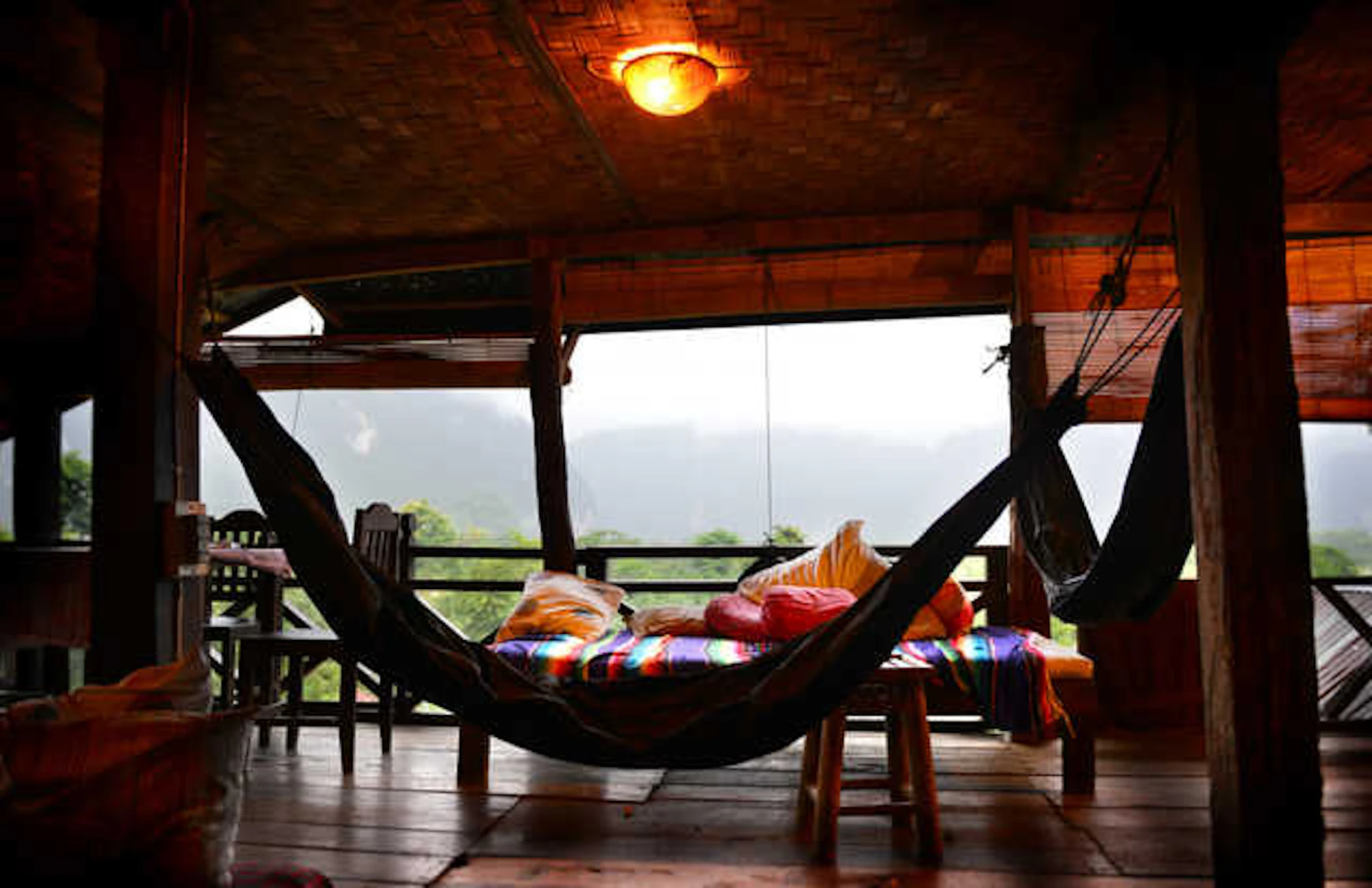 ハワイの色で部屋の色使いを決めよう