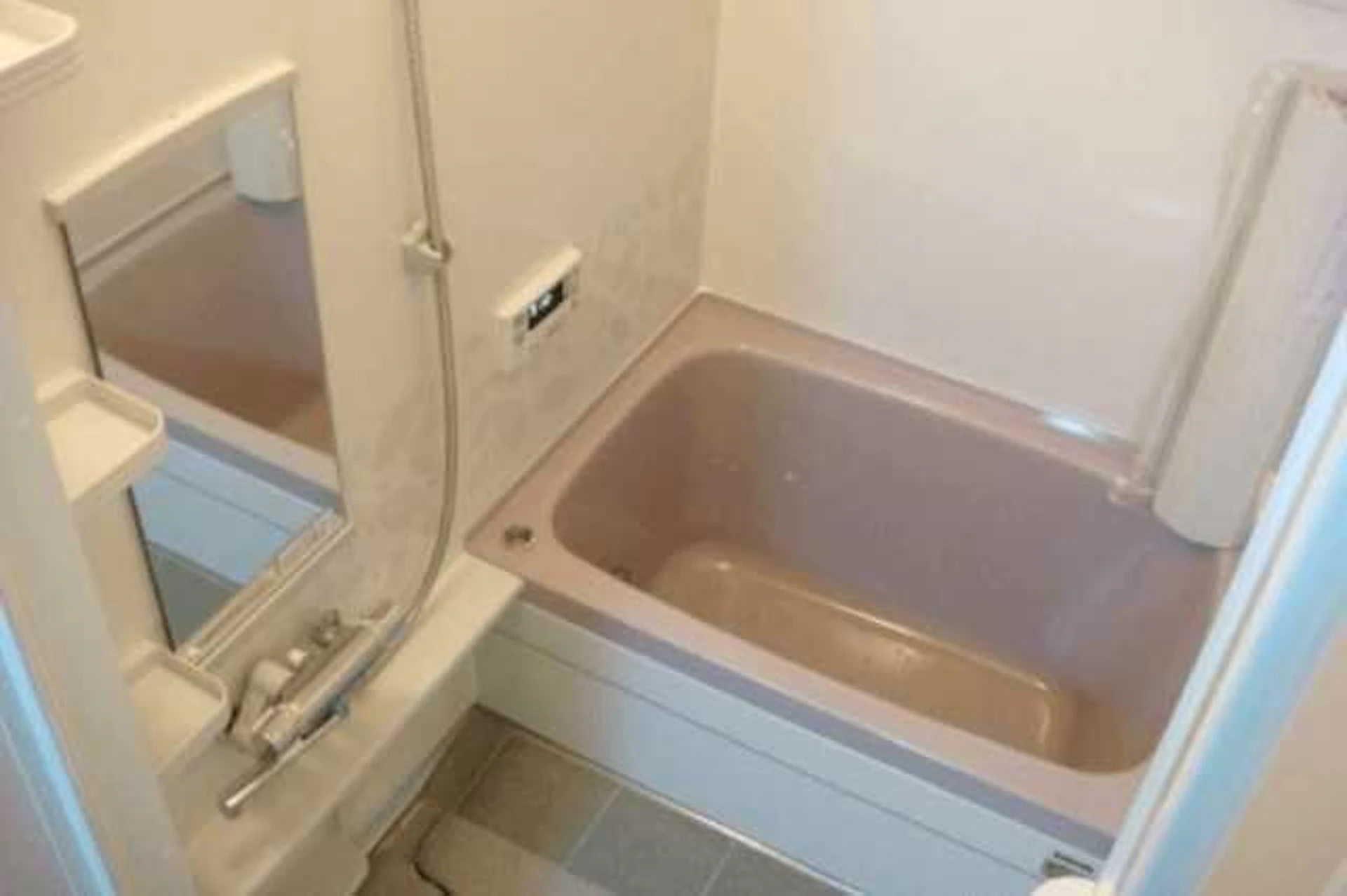 タカラスタンダードのユニットバス商品「ぴったりサイズシステムバス」