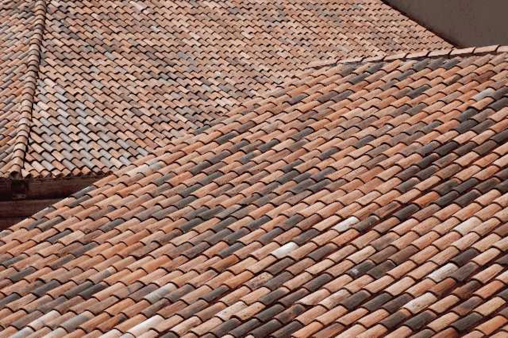 無釉薬瓦(いぶし瓦・素焼き瓦など)