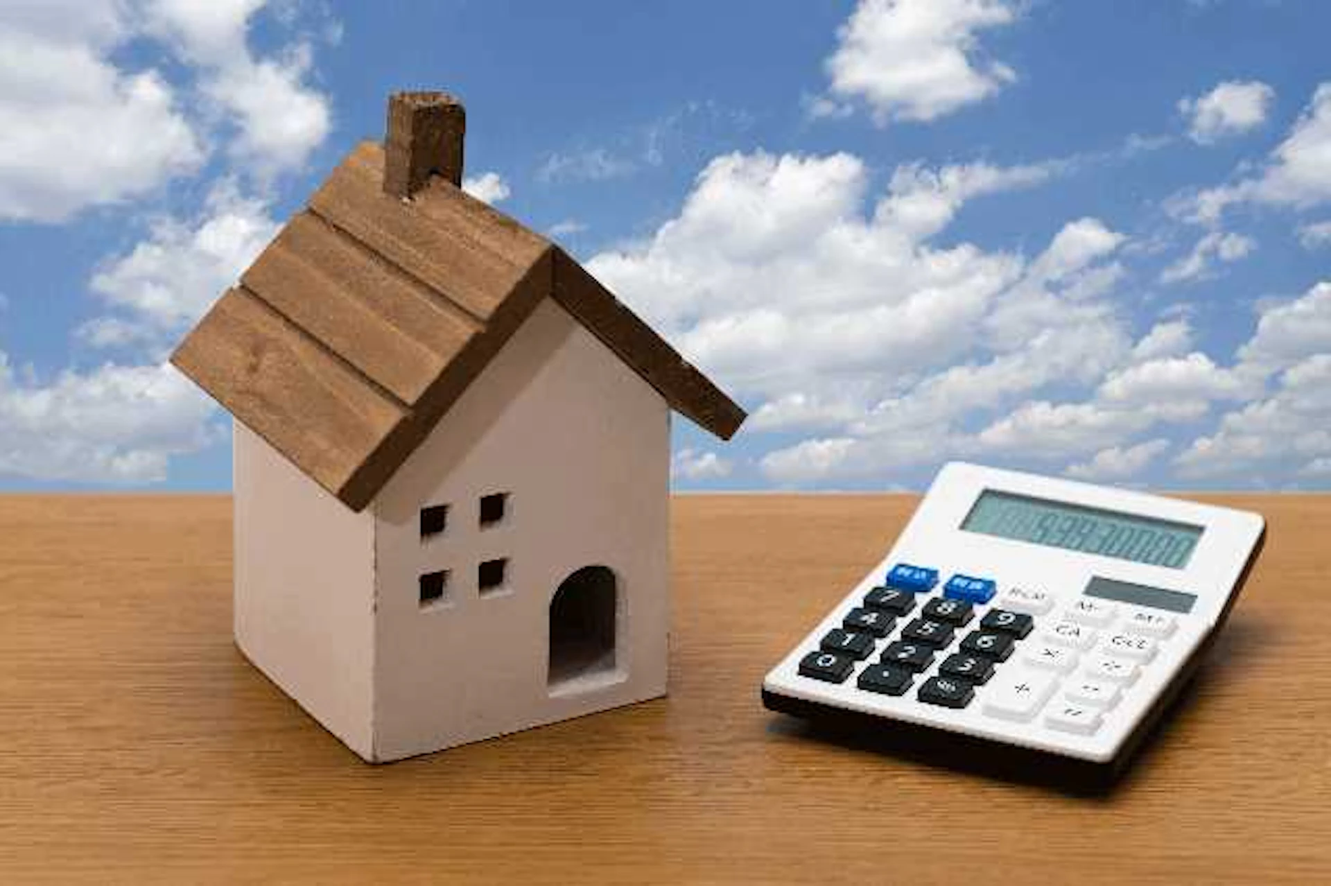 屋根の形状変更のリフォーム費用相場