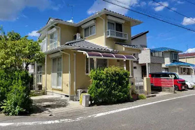 【約100万円】つや消し仕上げで汚れにくい外壁塗装