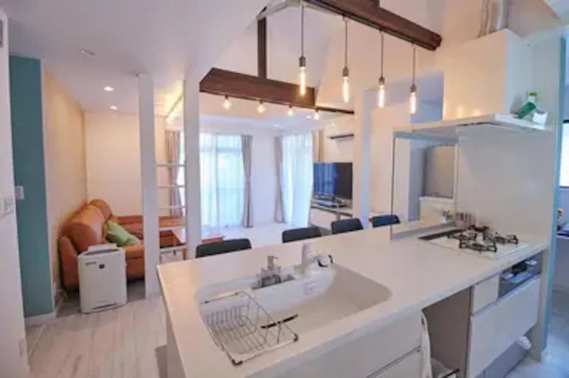 事例5：二階の賃貸部分を2世帯用にリノベーション