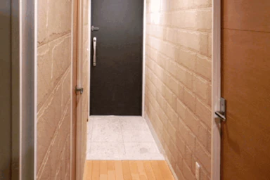 廊下の壁をエコカラットに