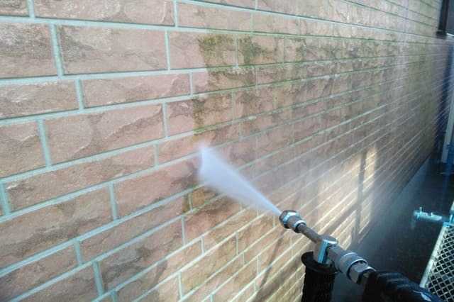 外壁の汚れを落とす方法