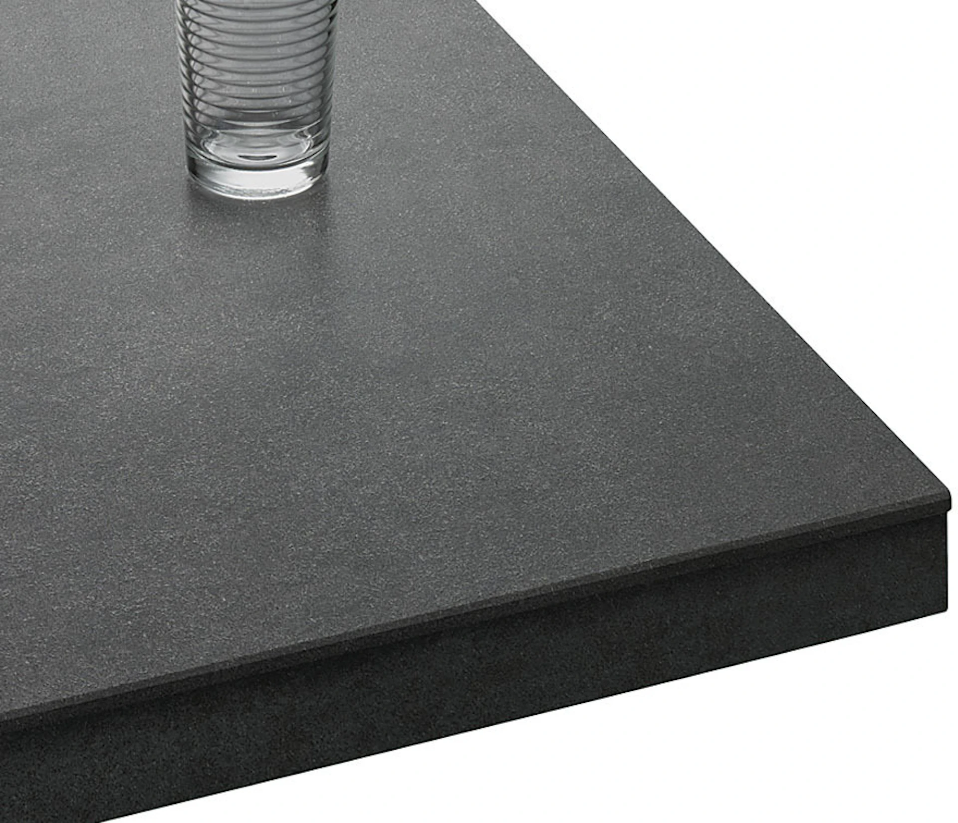 バサルトブラック