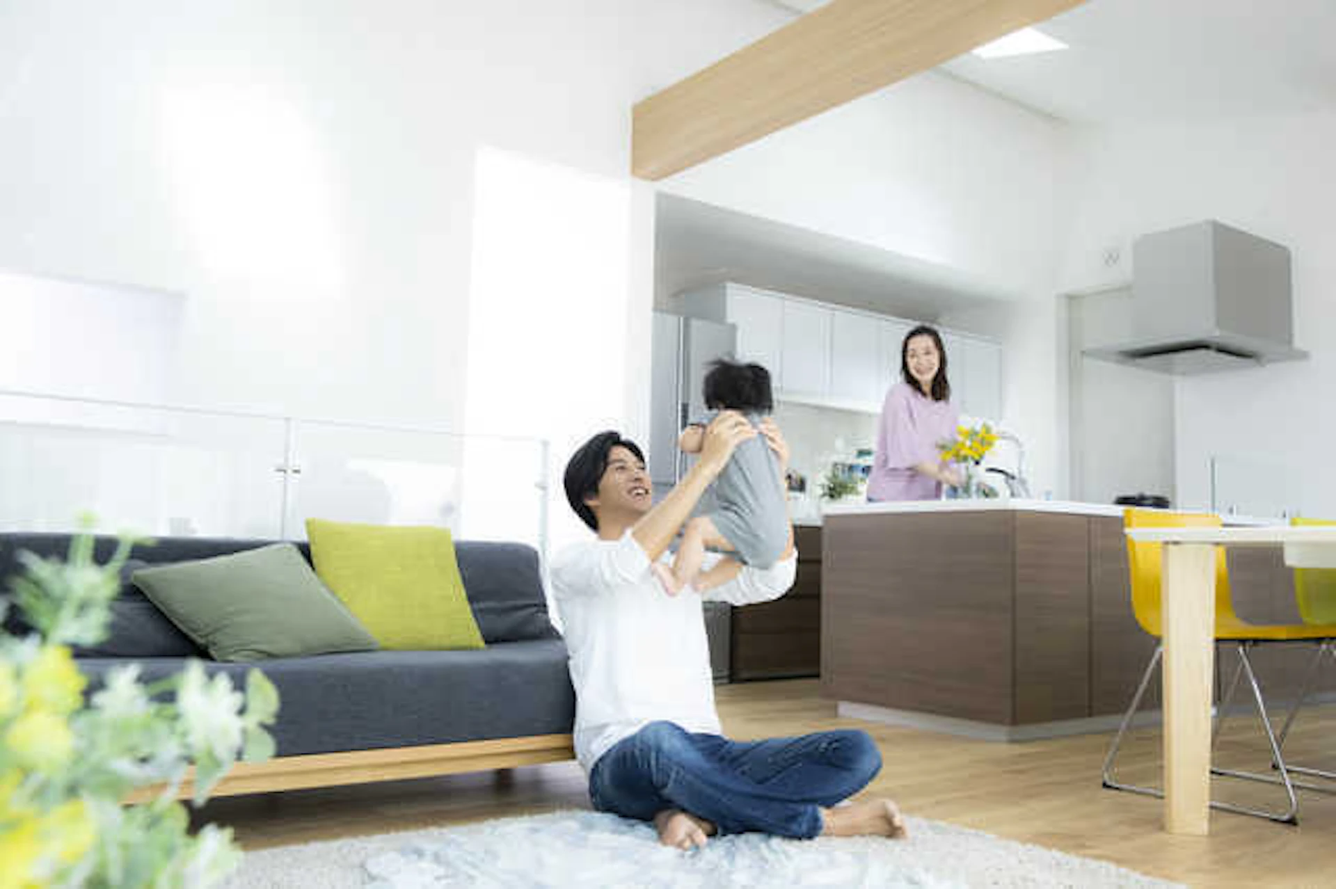 3人家族とリビング