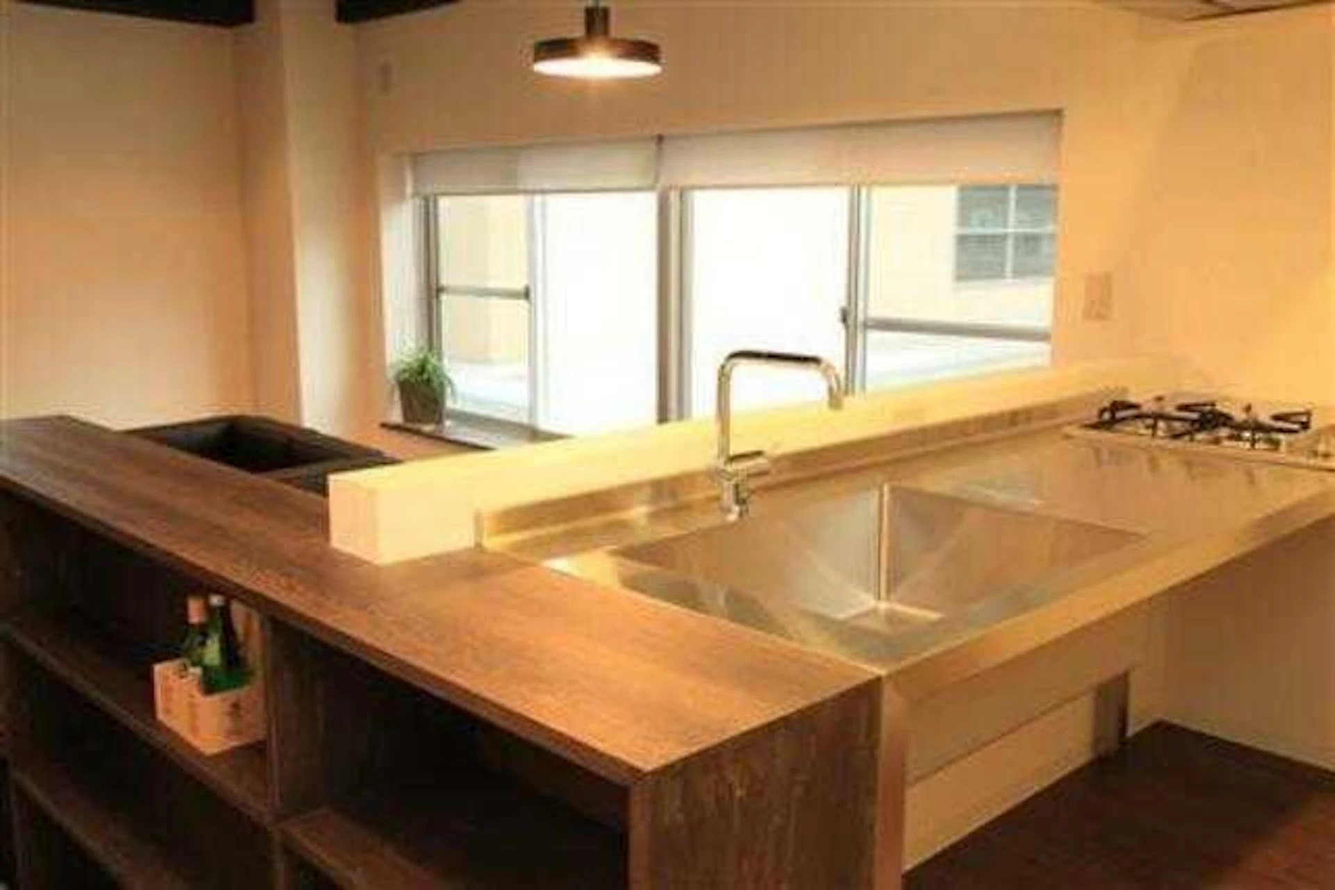 事例5:美容院から住宅へフルリフォーム