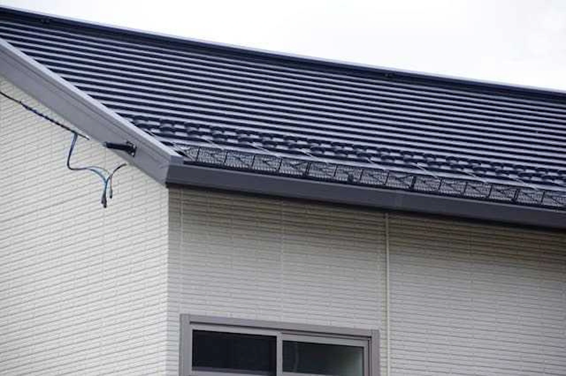 屋根の雪止めの種類