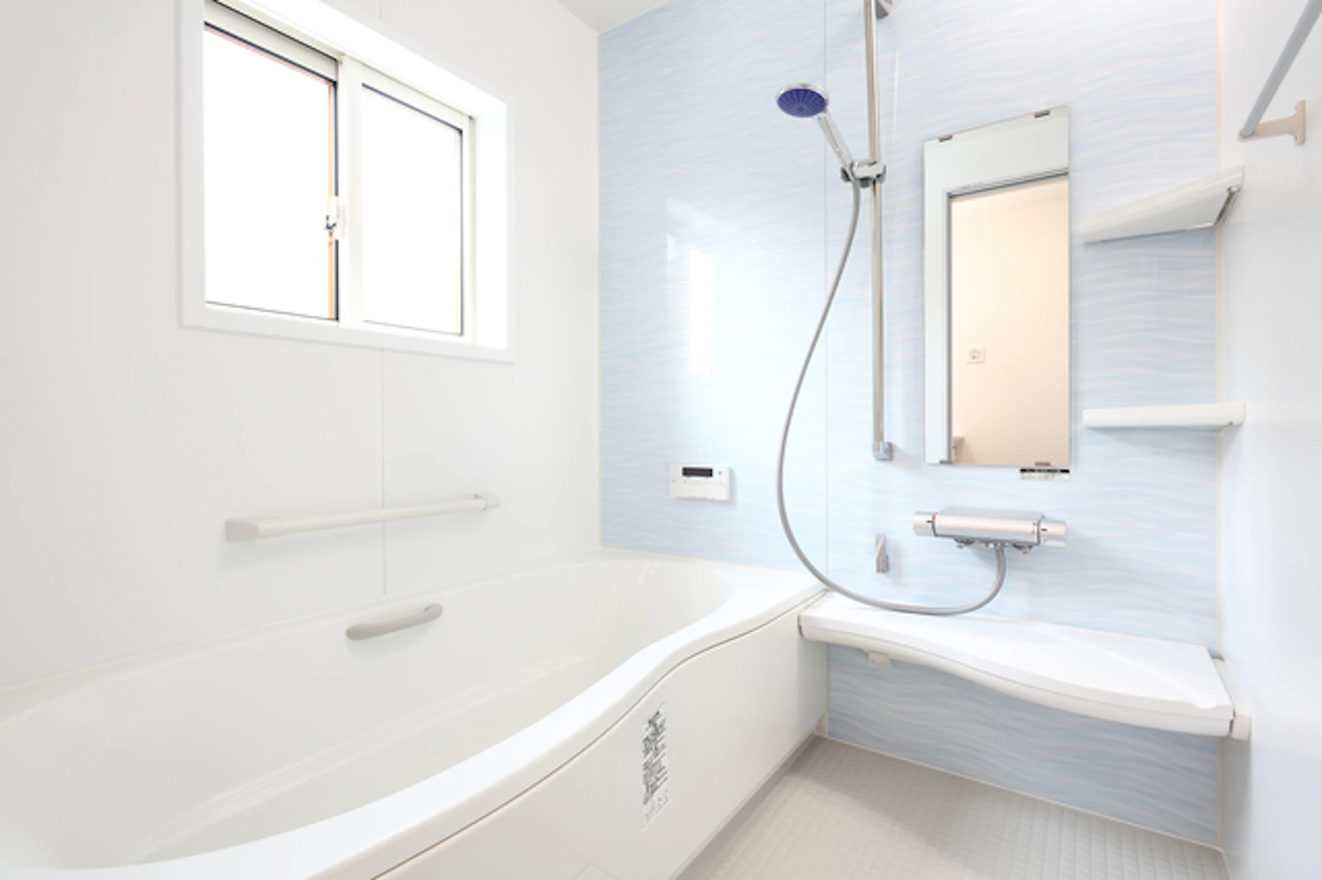 ユニットバスの故障しやすい箇所や修理・交換費用相場は?業者選びのポイントも解説